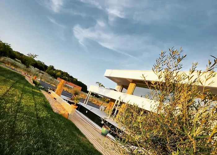 Saint Andrews Bed & Breakfast Marly (Moselle)